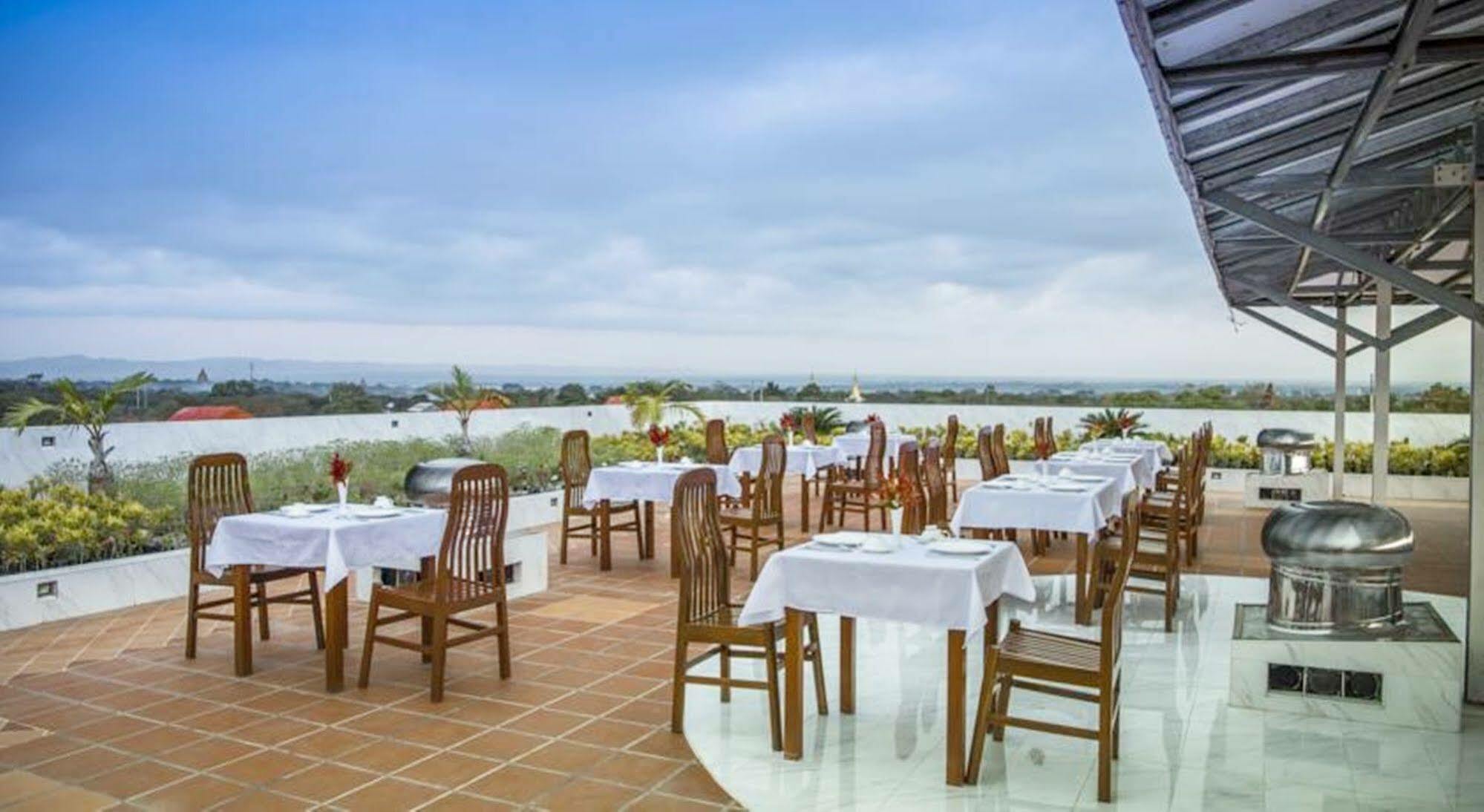 Sky View Hotel Баган Екстер'єр фото